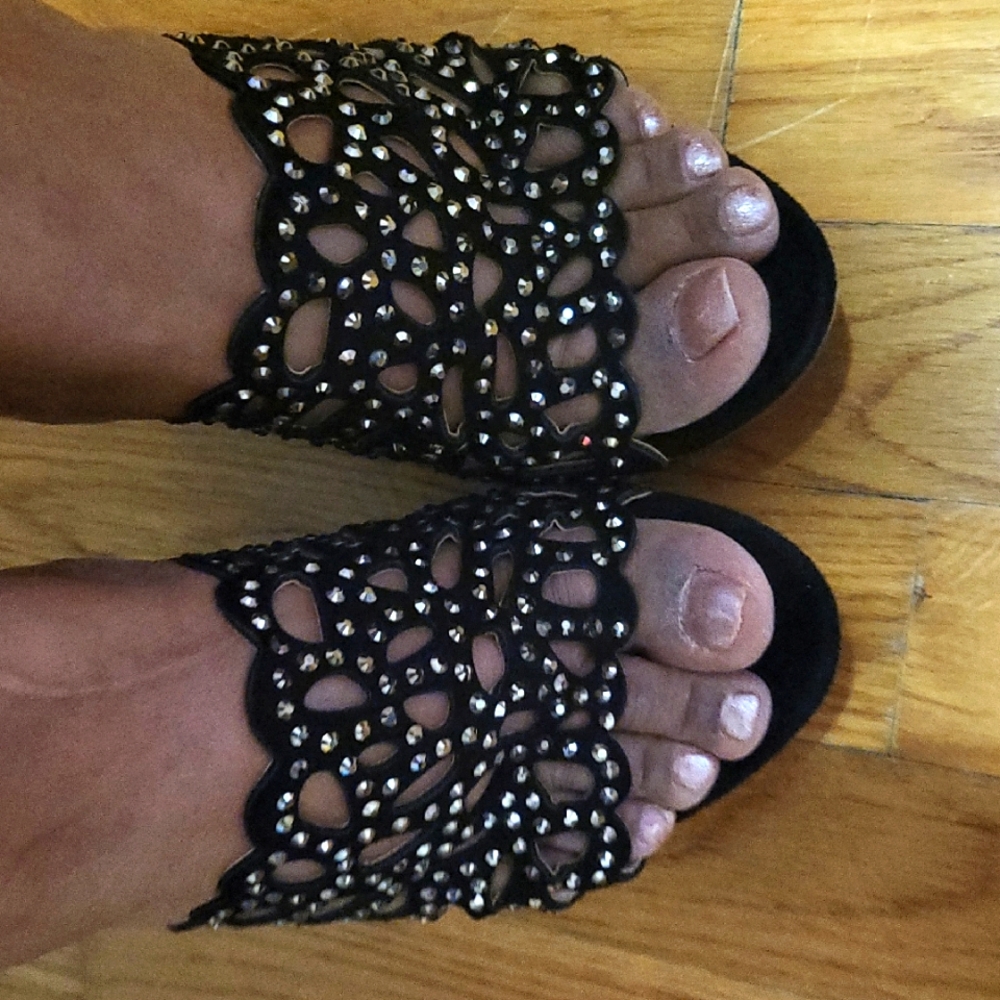 Zigi Soho Black Studded Slide Sandals - Picture 3 of 13